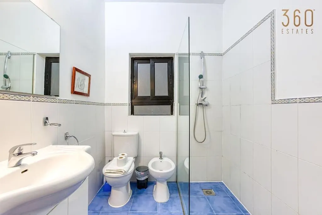 Spacious 4Br Stay In Sliema Best Location By 360 Estates 0*,  Malta