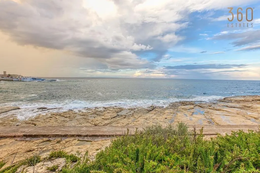 Spacious 4Br Stay In Sliema Best Location By 360 Estates
